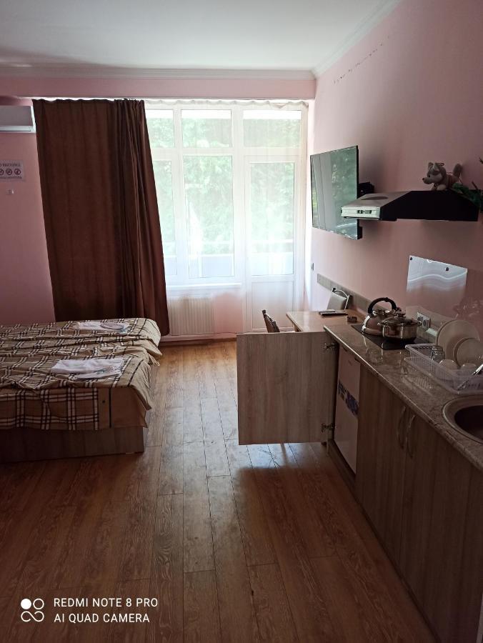 Отель Caucase Тбилиси Экстерьер фото